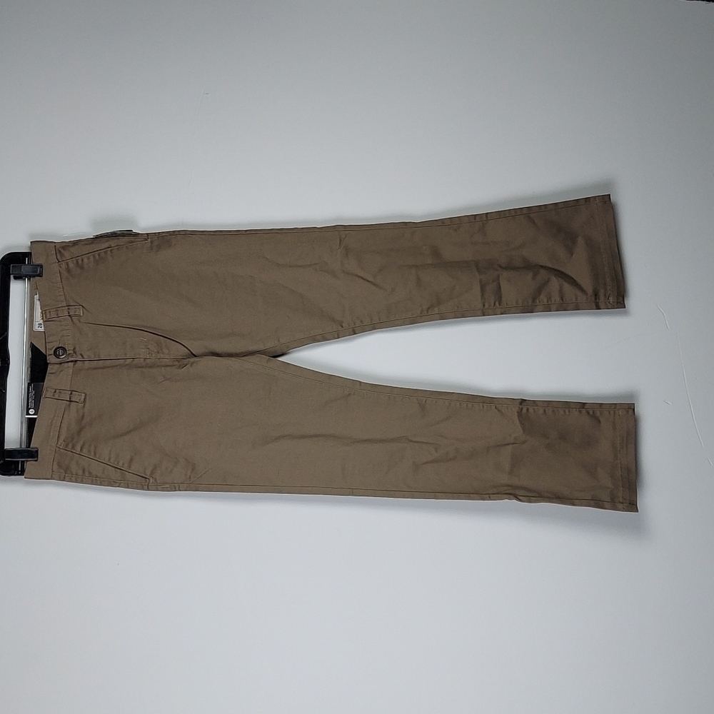 EUC Volcom Chinos, size 28
